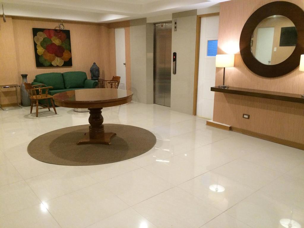 Stone House Hotel Пасай Екстериор снимка